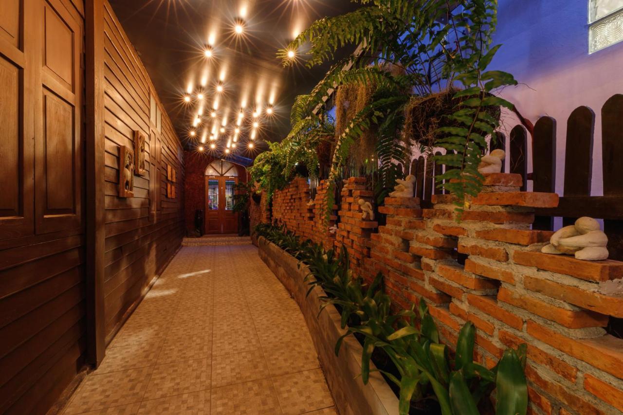 Ilili House Vandrehjem Chiang Mai Eksteriør billede